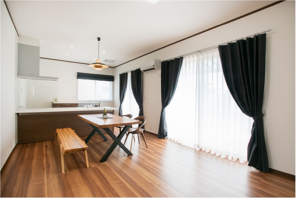 木を基調としたリビング